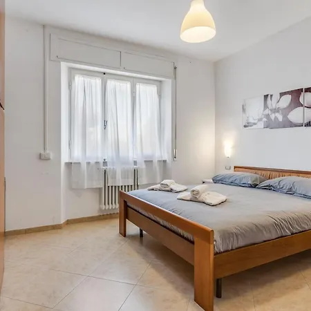 Apartment Casa Fiora, A 50 M Dal Mare *