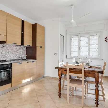 Apartment Casa Fiora, A 50 M Dal Mare San Vincenzo