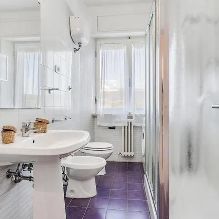 Casa Fiora, A 50 M Dal Mare Apartment *